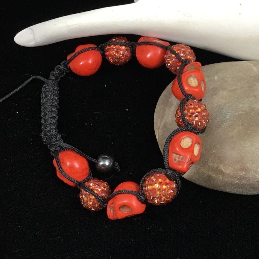 Skull stone and and crystal adjustable bracelet